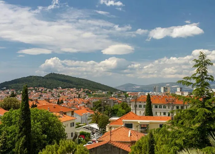 Palm Penthouse Terrace